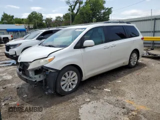 2011 Toyota Sienna XLE AAS z VIN 5TDYK3DC4BS045123, wystawiony jako Copart lot #61001785 z przebiegiem 149 260 mil mil oraz Szkoda całkowita • Salvage title. Historia ofert i sprzedaży dostępna na DreamBid. Obrazek 1.