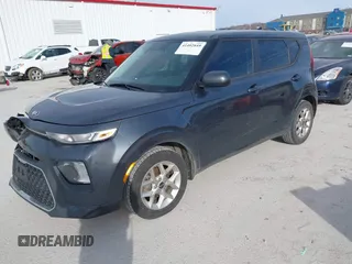 2020 Kia Soul LX with VIN KNDJ23AU2L7118161, listed as a IAAI auction lot 41402849 with 103,215 mi miles. Bid and sale history available at carsss.com. Image 17.