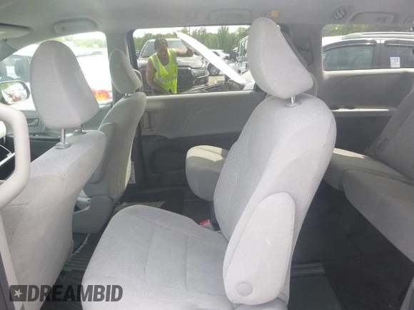 2020 Toyota Sienna L with VIN 5TDZZ3DC8LS063481, listed as a IAAI auction lot 42628496 with 50,382 mi miles and . Bid and sale history available at DreamBid. Image 7.