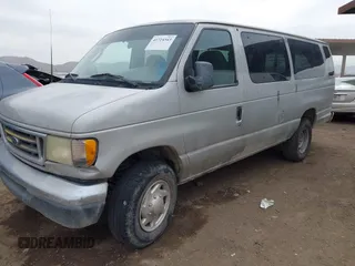 2003 Ford Econoline Passenger XL with VIN 1FBSS31L93HA49530, listed as a IAAI auction lot 41724343 with 175,175 mi miles. Bid and sale history available at carsss.com. Image 2.