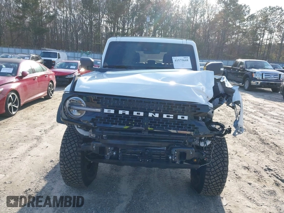 2022 Ford Bronco with VIN 1FMEE5DP7NLB41371, listed as a IAAI auction lot 41575668 with 5,168 mi miles. Bid and sale history available at carsss.com. Image 12.