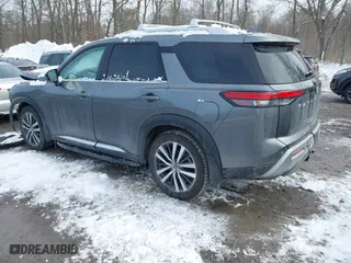 2022 Nissan Pathfinder Platinum with VIN 5N1DR3DK1NC218034, listed as a IAAI auction lot 41562321 with 35,444 mi miles. Bid and sale history available at carsss.com. Image 3.