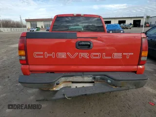 2000 Chevrolet Silverado 1500 with VIN 1GCEC19V8YZ218177, listed as a Copart auction lot 88020145 with 170,495 mi miles and Salvage Title. Bid and sale history available at carsss.com. Image 6.