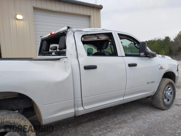 2021 Ram 2500 Tradesman with VIN 3C6UR5CL0MG579414, listed as a IAAI auction lot 41464421 with 182,636 mi miles. Bid and sale history available at carsss.com. Image 6.