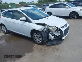 2012 Ford Focus SE z VIN 1FAHP3K29CL266155, wystawiony jako IAAI lot #42311669 z przebiegiem 194 972 mil mil oraz . Historia ofert i sprzedaży dostępna na DreamBid. Obrazek 1.