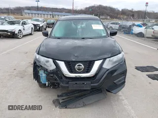 2020 Nissan Rogue SV with VIN KNMAT2MT3LP542894, listed as a IAAI auction lot 41527584 with 134,207 mi miles and . Bid and sale history available at carsss.com. Image 12.