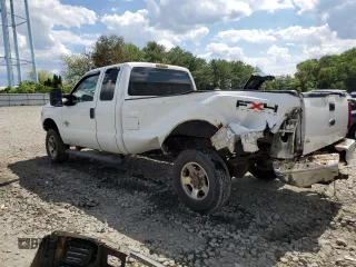 2011 Ford F-250 XL z VIN 1FT7X2BTXBEC51241, wystawiony jako Copart lot #56174055 z przebiegiem 232 259 mil mil oraz Szkody całkowita. Historia ofert i sprzedaży dostępna na DreamBid. Obrazek 2.