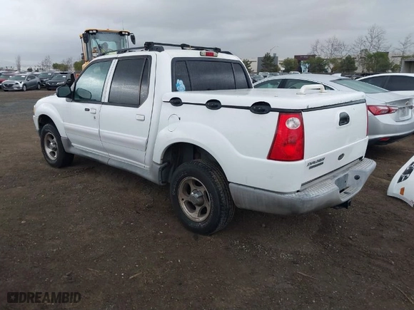 2005 Ford Explorer Sport Trac XLS with VIN 1FMZU67K85UA47665, listed as a IAAI auction lot 41559468 with 124,061 mi miles. Bid and sale history available at carsss.com. Image 3.