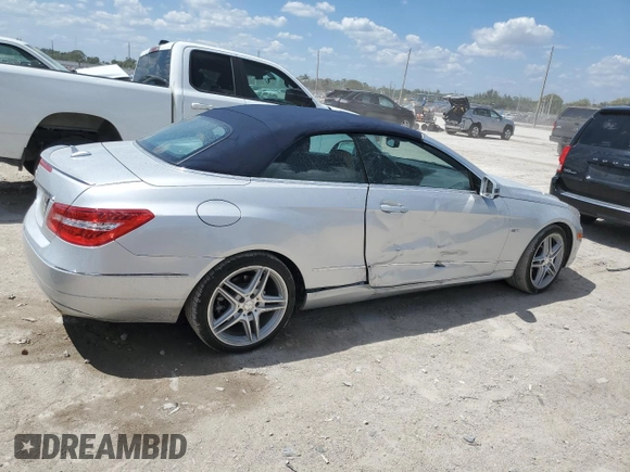 2012 Mercedes-Benz E 350 with VIN WDDKK5KF9CF161293, listed as a Copart auction lot 50948185 with 68,528 mi miles and Salvage Title. Bid and sale history available at DreamBid. Image 3.