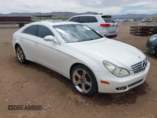2007 Mercedes-Benz CLS-Class 5.5L with VIN WDDDJ72X27A107823, listed as a IAAI auction lot 41922088 with 176,190 mi miles. Bid and sale history available at carsss.com. Image 1.