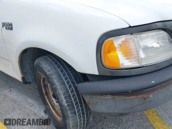 2003 Ford F-150 XL с VIN 1FTRX17253NA21787, выставлен на аукционе IAAI как лот 41963087 с пробегом 317 059 миль миль и . История ставок и продаж доступна на DreamBid. Изображение 13.