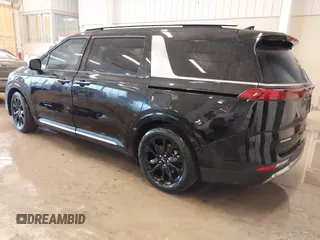 2024 Kia Carnival SX Prestige with VIN KNDNE5H39R6423849, listed as a IAAI auction lot 41586526 with 17,545 mi miles and . Bid and sale history available at DreamBid. Image 3.