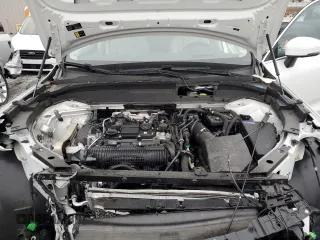 2022 Volvo XC60 Momentum z VIN YV4L12RK3N1083867, wystawiony jako Copart lot #51636235 z przebiegiem 30 390 mil mil oraz Szkody całkowita. Historia ofert i sprzedaży dostępna na DreamBid. Obrazek 12.