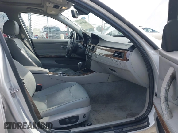 2011 BMW 3 Series 328i with VIN WBAPH5C51BA441481, listed as a IAAI auction lot 41891465 with 116,780 mi miles and . Bid and sale history available at carsss.com. Image 5.