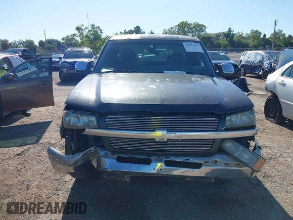 2005 Chevrolet Silverado 1500 LS with VIN 1GCEC19Z45Z212469, listed as a IAAI auction lot 42471142 with 171,228 mi miles and . Bid and sale history available at DreamBid. Image 13.