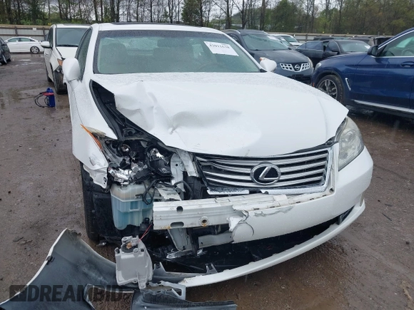 2010 Lexus ES with VIN JTHBK1EG0A2371565, listed as a IAAI auction lot 42011638 with 82,255 mi miles. Bid and sale history available at carsss.com. Image 6.