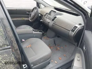 2008 Toyota Prius z VIN JTDKB20U187780823, wystawiony jako IAAI lot #42288104 z przebiegiem Nie podano mil oraz . Historia ofert i sprzedaży dostępna na DreamBid. Obrazek 5.