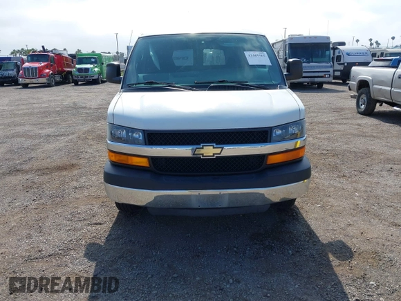 2006 Chevrolet Express Passenger with VIN 1GAHG35U061192639, listed as a IAAI auction lot 42465565 with 208,587 mi miles and . Bid and sale history available at DreamBid. Image 12.