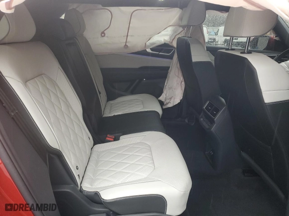 2024 Volkswagen Atlas Cross Sport 2.0T SEL Premium R-Line with VIN 1V2FE2CA3RC259586, listed as a Copart auction lot 88070355 with 443 mi miles and Salvage Title. Bid and sale history available at carsss.com. Image 11.