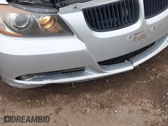 2006 BMW 3 Series 325i z VIN WBAVB13586KR56737, wystawiony jako IAAI lot #42321253 z przebiegiem 226 615 mil mil oraz . Historia ofert i sprzedaży dostępna na DreamBid. Obrazek 6.