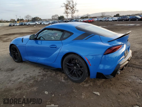 2021 Toyota GR Supra 3.0 with VIN WZ1DB0C09MW036605, listed as a Copart auction lot 86576844 with 31,520 mi miles and Salvage Title. Bid and sale history available at carsss.com. Image 2.