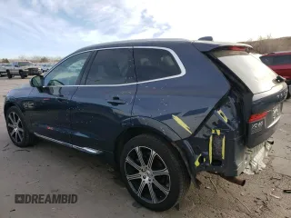 2020 Volvo XC60 Inscription with VIN YV4A22RLXL1579663, listed as a Copart auction lot 84971664 with 28,808 mi miles and Salvage title. Bid and sale history available at DreamBid. Image 2.