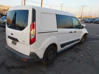 2015 Ford Transit Connect XLT с VIN NM0LE7F70F1190099, выставлен на аукционе IAAI как лот 41105757 с пробегом Не указан миль и . История ставок и продаж доступна на DreamBid. Изображение 4.