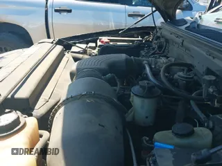2002 Ford F-150 XL с VIN 2FTRX18LX2CA68793, выставлен на аукционе IAAI как лот 42197133 с пробегом 143 550 миль миль и . История ставок и продаж доступна на DreamBid. Изображение 15.