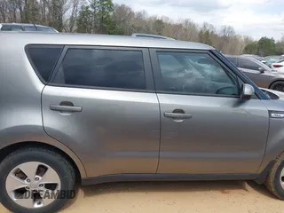 2016 Kia Soul with VIN KNDJN2A28G7294637, listed as a IAAI auction lot 41843806 with 156,179 mi miles. Bid and sale history available at carsss.com. Image 13.