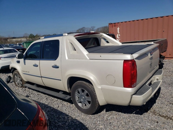 2007 Cadillac Escalade EXT with VIN 3GYFK62847G294013, listed as a Copart auction lot 47945395 with 180,577 mi miles and Salvage Title. Bid and sale history available at carsss.com. Image 2.