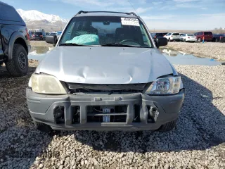 1997 Honda CR-V with VIN JHLRD184XVC005210, listed as a Copart auction lot 46392155 with 296,613 mi miles and Salvage Title. Bid and sale history available at carsss.com. Image 5.