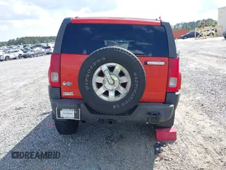 2009 Hummer H3 Adventure z VIN 5GTEN13E198105917, wystawiony jako IAAI lot #42020721 z przebiegiem 131 070 mil mil oraz . Historia ofert i sprzedaży dostępna na DreamBid. Obrazek 17.