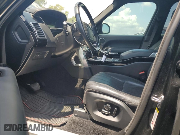 2017 Land Rover Range Rover HSE z VIN SALGS2FVXHA353741, wystawiony jako Copart lot #55454805 z przebiegiem 123 651 mil mil oraz Czysty tytuł • Clean title. Historia ofert i sprzedaży dostępna na DreamBid. Obrazek 7.