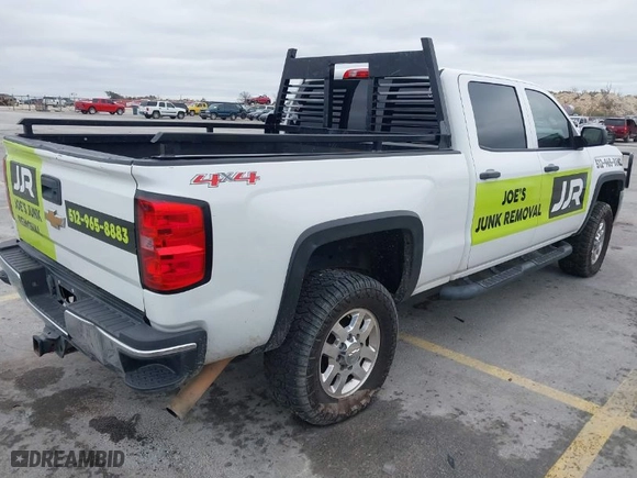2015 Chevrolet Silverado 2500HD LT with VIN 1GC1KVEGXFF133842, listed as a IAAI auction lot 41572202 with 266,016 mi miles. Bid and sale history available at carsss.com. Image 4.