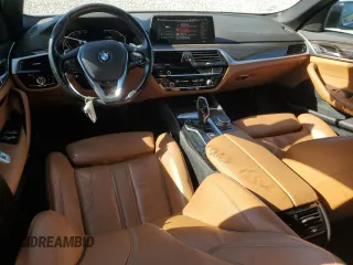 2020 BMW 5 Series 530i z VIN WBAJR3C04LWW64257, wystawiony jako Copart lot #48160355 z przebiegiem 119 417 mil mil oraz Czysty tytuł • Clean title. Historia ofert i sprzedaży dostępna na DreamBid. Obrazek 8.