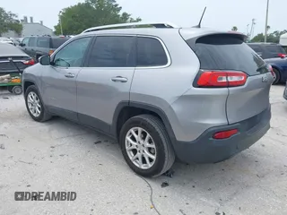 2018 Jeep Cherokee Latitude Plus with VIN 1C4PJLLB0JD534992, listed as a IAAI auction lot 42212429 with 125,928 mi miles and . Bid and sale history available at carsss.com. Image 3.