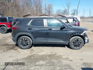 2021 Chevrolet TrailBlazer LT with VIN KL79MRSL5MB045756, listed as a IAAI auction lot 41695204 with 35,852 mi miles. Bid and sale history available at carsss.com. Image 13.