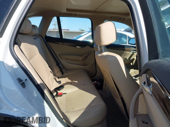 2013 BMW X1 28i with VIN WBAVM1C52DVW45195, listed as a IAAI auction lot 41964903 with 1 mi miles. Bid and sale history available at carsss.com. Image 8.