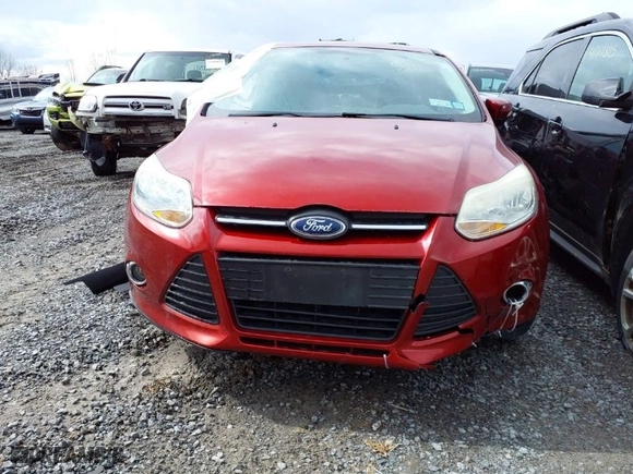 2014 Ford Focus SE with VIN 1FADP3K24EL411328, listed as a IAAI auction lot 41402318 with 159,457 mi miles. Bid and sale history available at carsss.com. Image 12.