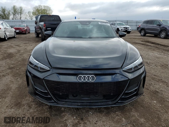 2022 Audi e-tron GT Premium Plus z VIN WAUCJBFW8N7001359, wystawiony jako Copart lot #50033824 z przebiegiem 16 630 mil mil oraz . Historia ofert i sprzedaży dostępna na DreamBid. Obrazek 5.