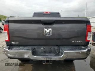 2020 Ram 2500 Tradesman z VIN 3C6UR5HL6LG206160, wystawiony jako Copart lot #58963485 z przebiegiem 111 722 mil mil oraz Szkoda całkowita • Salvage title. Historia ofert i sprzedaży dostępna na DreamBid. Obrazek 6.