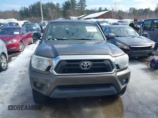 2013 Toyota Tacoma with VIN 3TMMU4FNXDM054733, listed as a IAAI auction lot 41621550 with 1 mi miles. Bid and sale history available at carsss.com. Image 12.