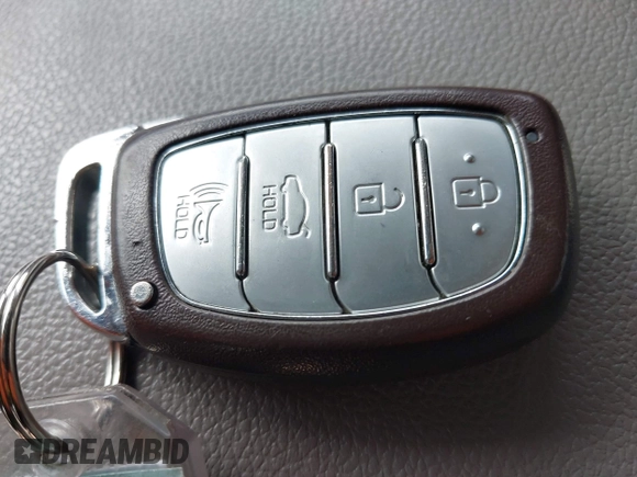 2020 Hyundai Elantra Value Edition z VIN 5NPD84LF6LH616584, wystawiony jako IAAI lot #41926099 z przebiegiem 86 887 mil mil oraz . Historia ofert i sprzedaży dostępna na DreamBid. Obrazek 11.