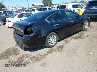 2016 Nissan Altima SV with VIN 1N4AL3AP0GC222075, listed as a IAAI auction lot 41994168 with 118,215 mi miles and . Bid and sale history available at carsss.com. Image 4.