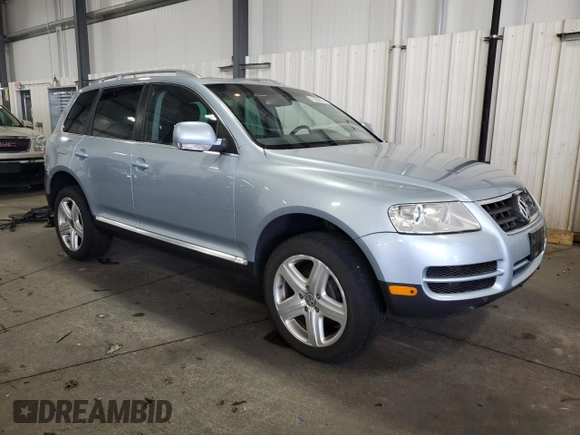2007 Volkswagen Touareg V6 with VIN WVGZE77LX7D023186, listed as a Copart auction lot 71650314 with 99,577 mi miles and Clean Title. Bid and sale history available at DreamBid. Image 4.