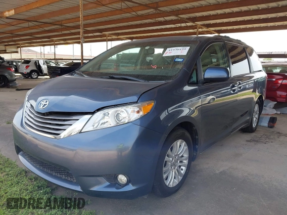 2015 Toyota Sienna XLE with VIN 5TDYK3DC7FS618571, listed as a IAAI auction lot 41930199 with 49,516 mi miles and . Bid and sale history available at carsss.com. Image 2.