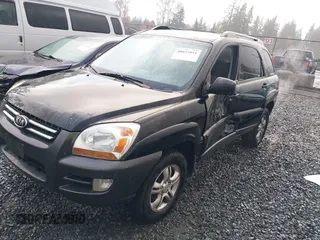 2005 Kia Sportage LX with VIN KNDJF723557054234, listed as a IAAI auction lot 40652851 with 220,215 mi miles and . Bid and sale history available at carsss.com. Image 17.