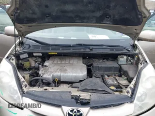 2008 Toyota Sienna XLE with VIN 5TDZK22C78S119628, listed as a IAAI auction lot 41917650 with 196,876 mi miles. Bid and sale history available at carsss.com. Image 10.