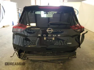 2023 Nissan Rogue S z VIN 5N1BT3AB1PC857790, wystawiony jako Copart lot #60016115 z przebiegiem 76 092 mil mil oraz Czysty tytuł • Clean title. Historia ofert i sprzedaży dostępna na DreamBid. Obrazek 6.