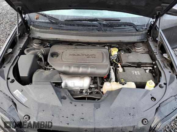 2019 Jeep Cherokee Latitude Plus with VIN 1C4PJMLB3KD306461, listed as a Copart auction lot 86721844 with 58,252 mi miles and Salvage Title. Bid and sale history available at carsss.com. Image 12.